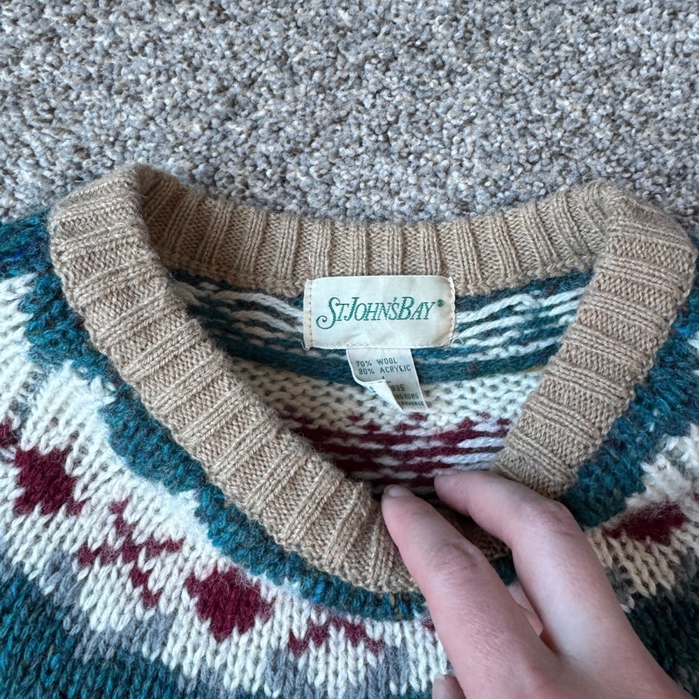 St. John's Bay Teal and Beige Crewneck Sweater - Picture 4 of 5